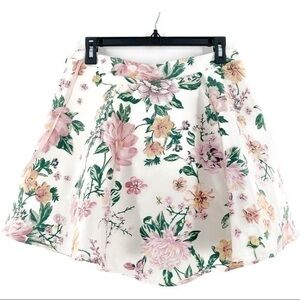 NWOT- City studio Juniors Size 11 ruffle skirt-Floral